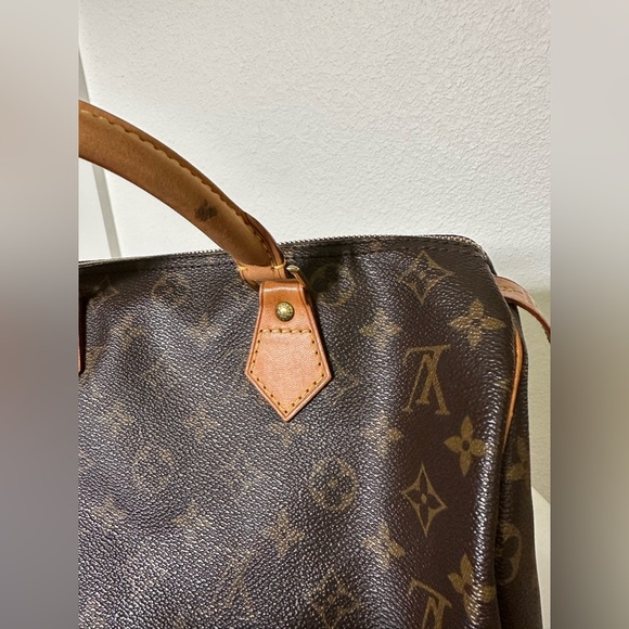 Louis Vuitton Speedy 30 - Picture 10 of 12